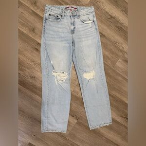 Distressed Baggy Jeans